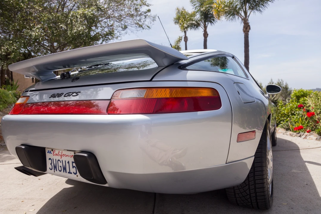 1993 Porsche 928 GTS - Image 10 of 31