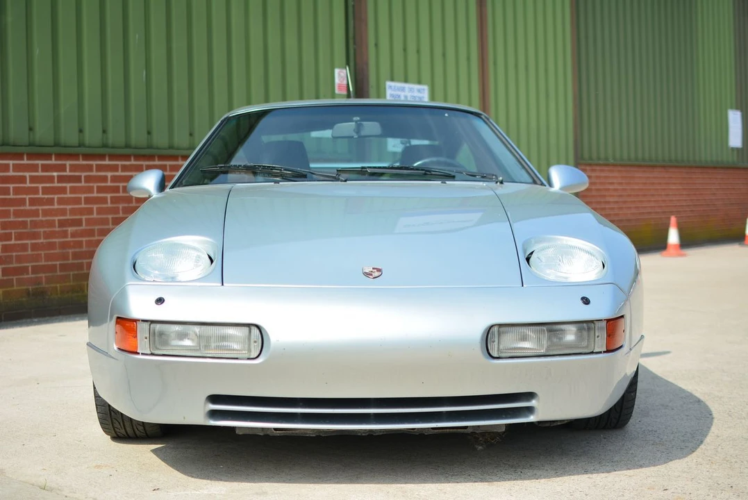 1993 Porsche 928 GTS - Image 10 of 17