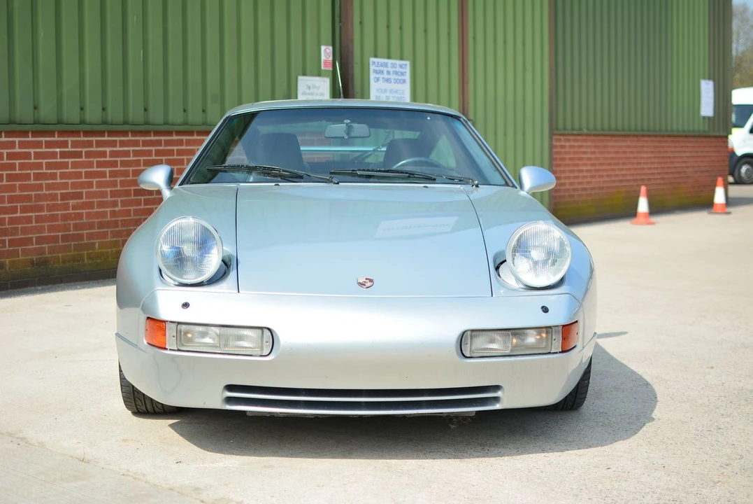 1993 Porsche 928 GTS - Image 8 of 17