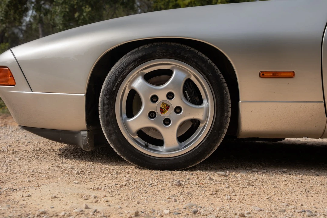 1993 Porsche 928 GTS - Image 11 of 31