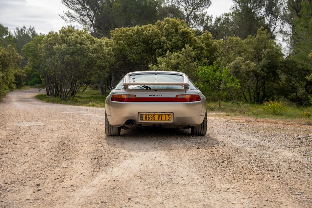 1993 Porsche 928 GTS - Image 8 of 31