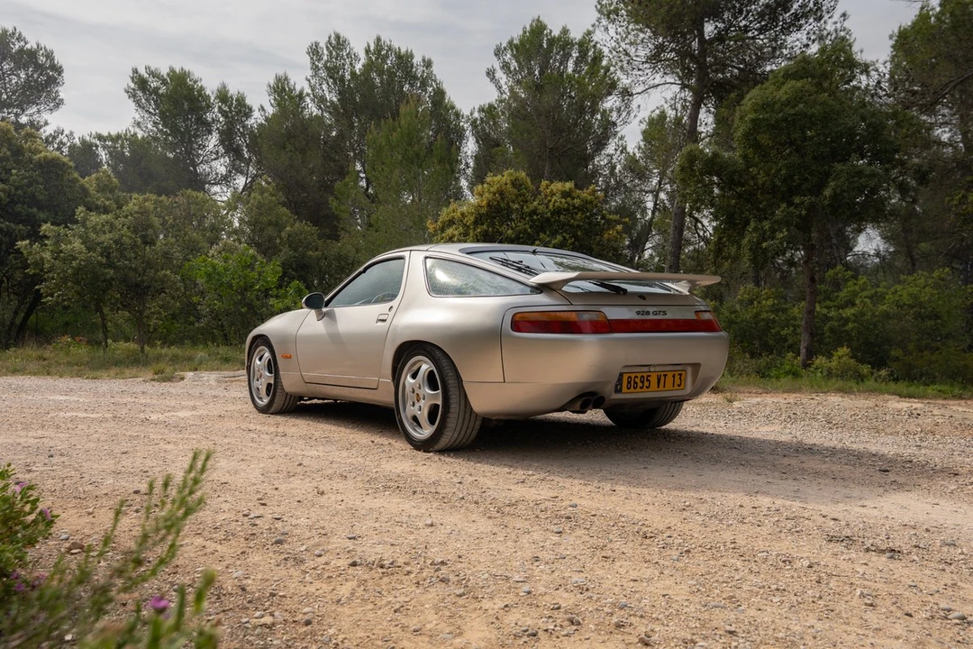 1993 Porsche 928 GTS - Image 9 of 31