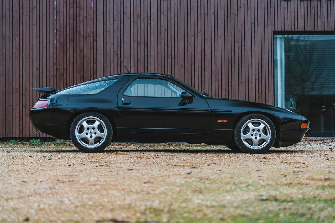 1993 Porsche 928 GTS - Image 8 of 31
