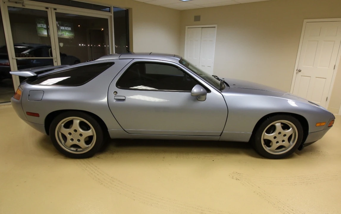 1993 Porsche 928 GTS - Image 9 of 31