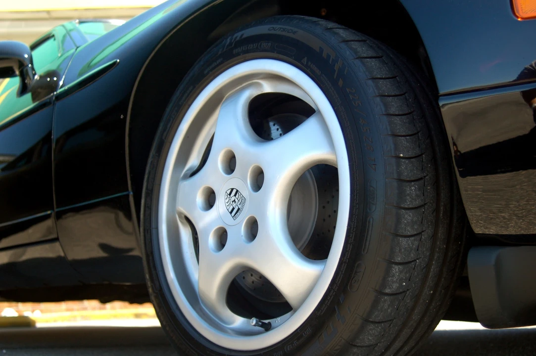 1993 Porsche 928 GTS - Image 22 of 31