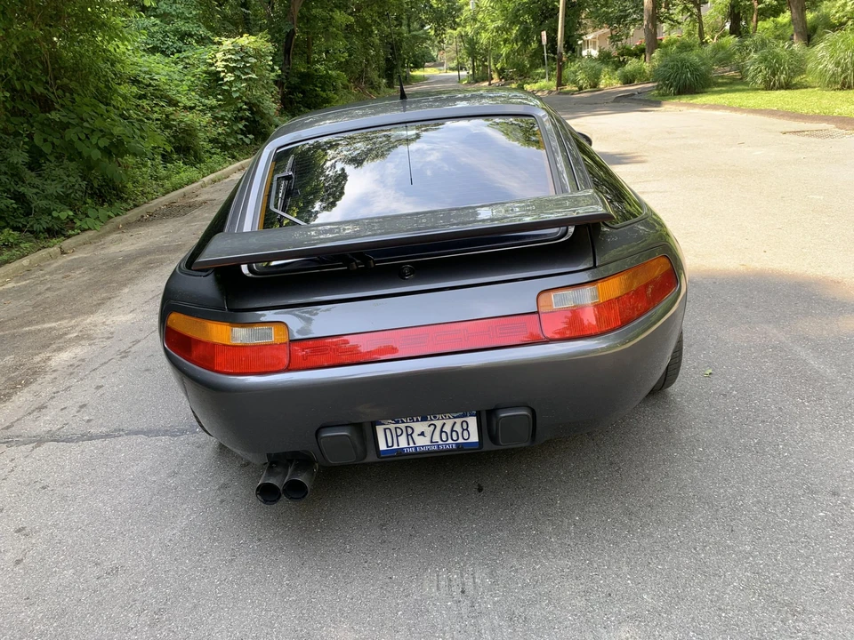 1993 Porsche 928 GTS - Image 12 of 31