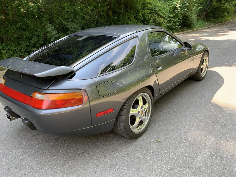 1993 Porsche 928 GTS - Image 11 of 31