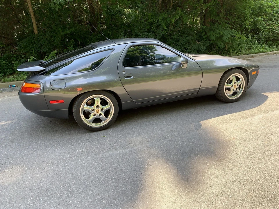 1993 Porsche 928 GTS - Image 9 of 31