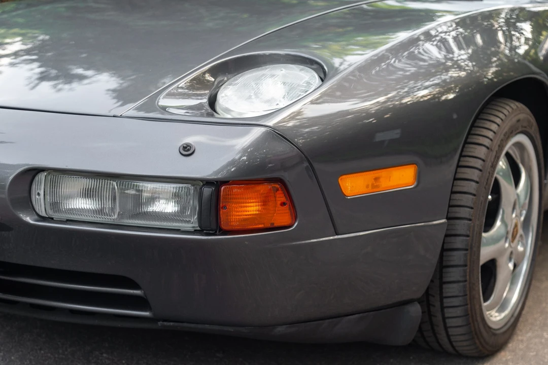 1993 Porsche 928 GTS - Image 10 of 31
