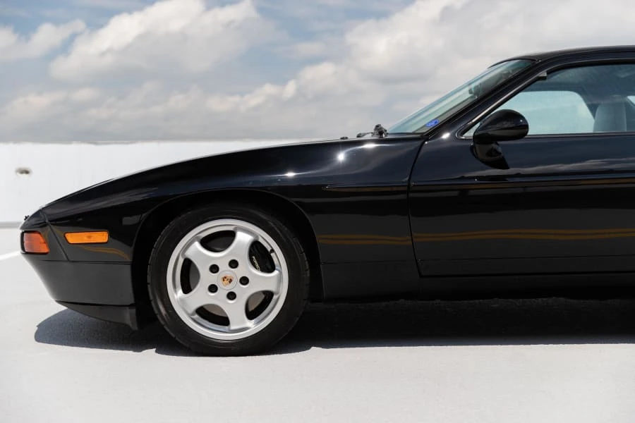 1993 Porsche 928 GTS - Image 8 of 31