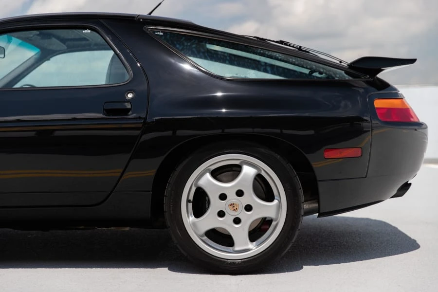 1993 Porsche 928 GTS - Image 9 of 31