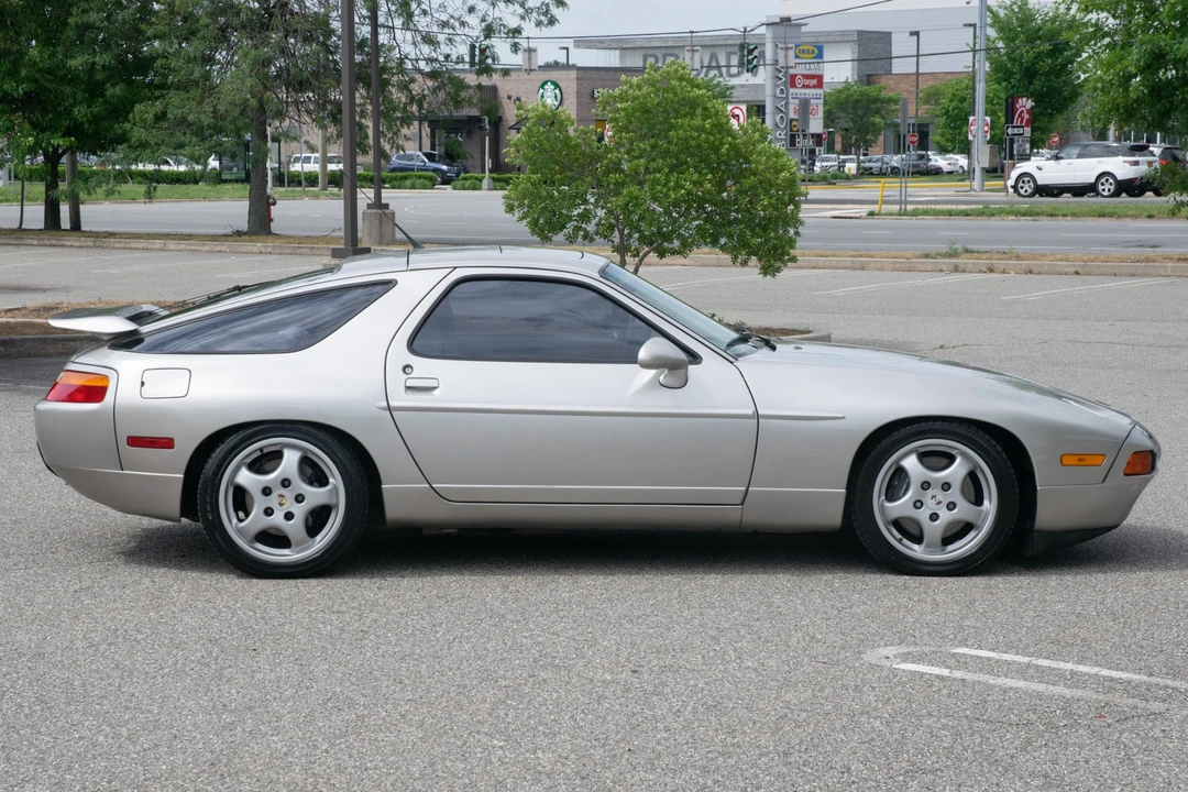 1993 Porsche 928 GTS - Image 6 of 31