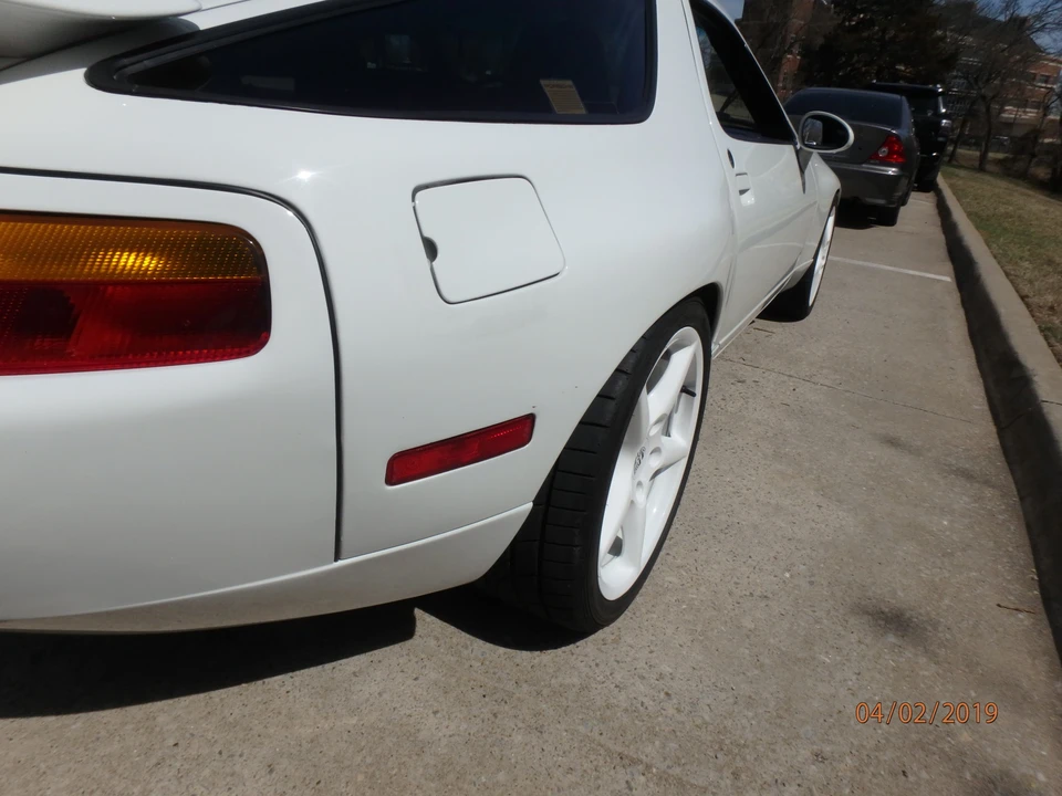 1993 Porsche 928 GTS - Image 27 of 31