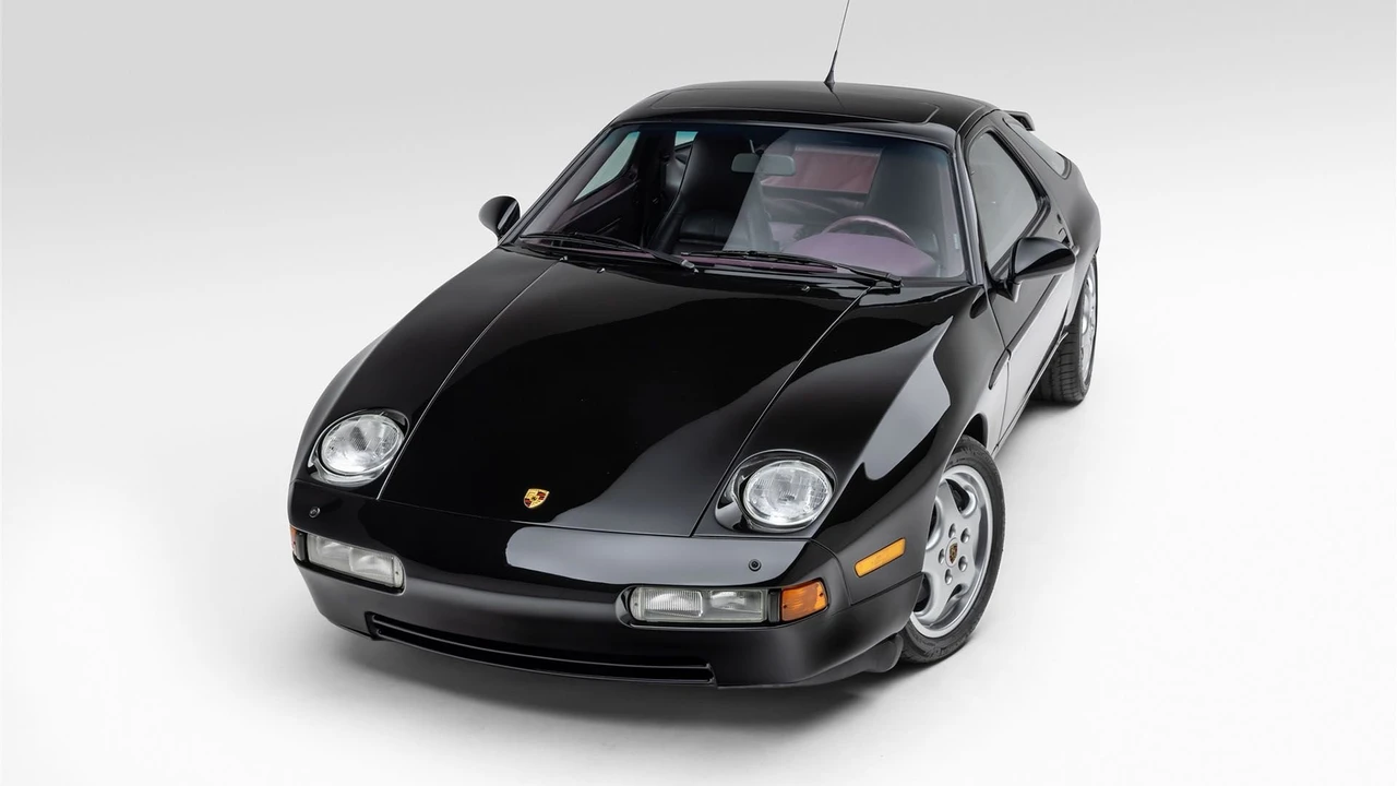 1993 Porsche 928 GTS - Image 10 of 31
