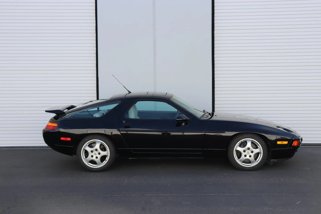 1993 Porsche 928 GTS - Image 13 of 31