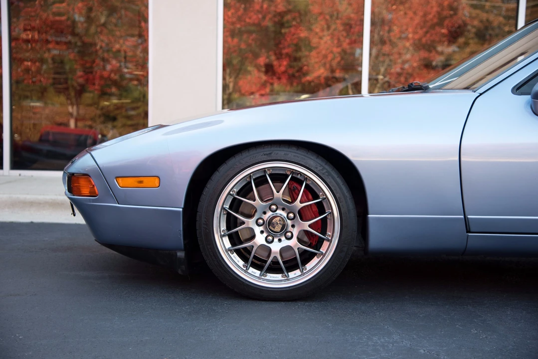 1993 Porsche 928 GTS - Image 22 of 31