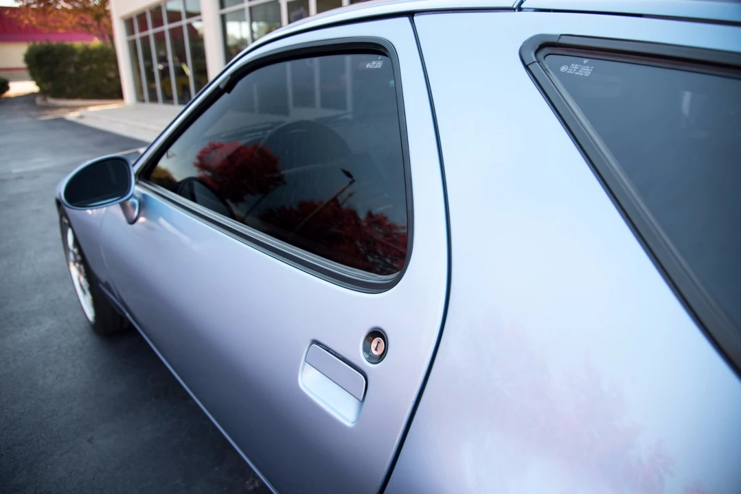 1993 Porsche 928 GTS - Image 25 of 31
