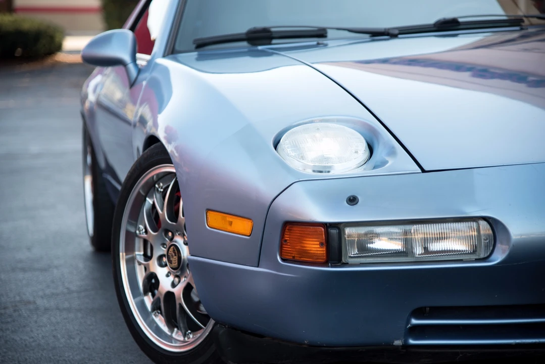 1993 Porsche 928 GTS - Image 13 of 31