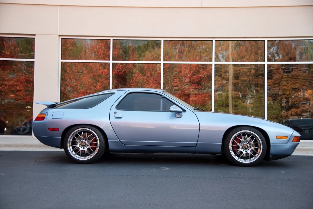1993 Porsche 928 GTS - Image 9 of 31