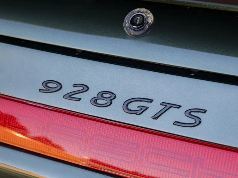 1993 Porsche 928 GTS - Image 8 of 31