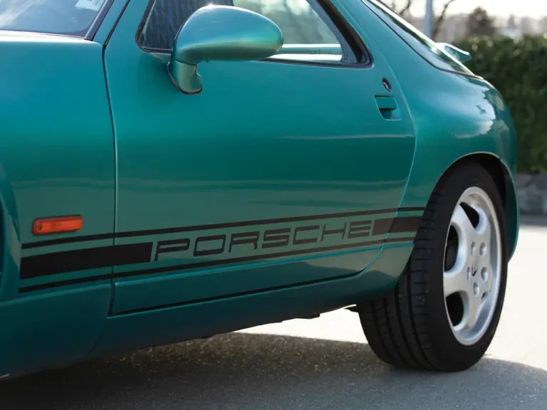 1993 Porsche 928 GTS - Image 12 of 31