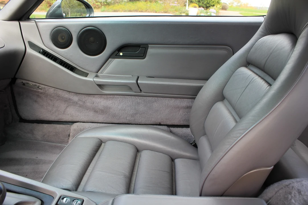 1993 Porsche 928 GTS - Image 17 of 31