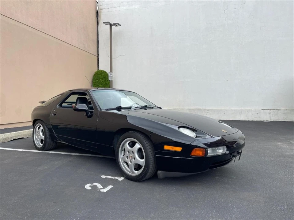 1993 Porsche 928 GTS - Image 2 of 10
