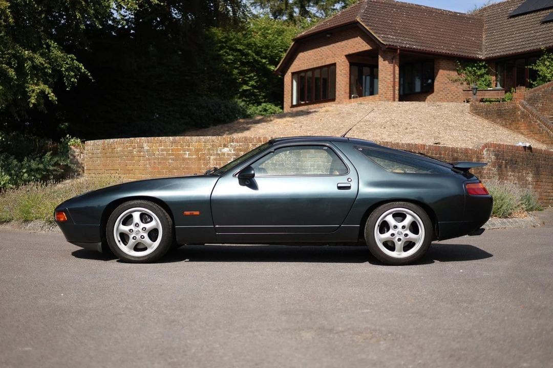 1993 Porsche 928 GTS - Image 11 of 30