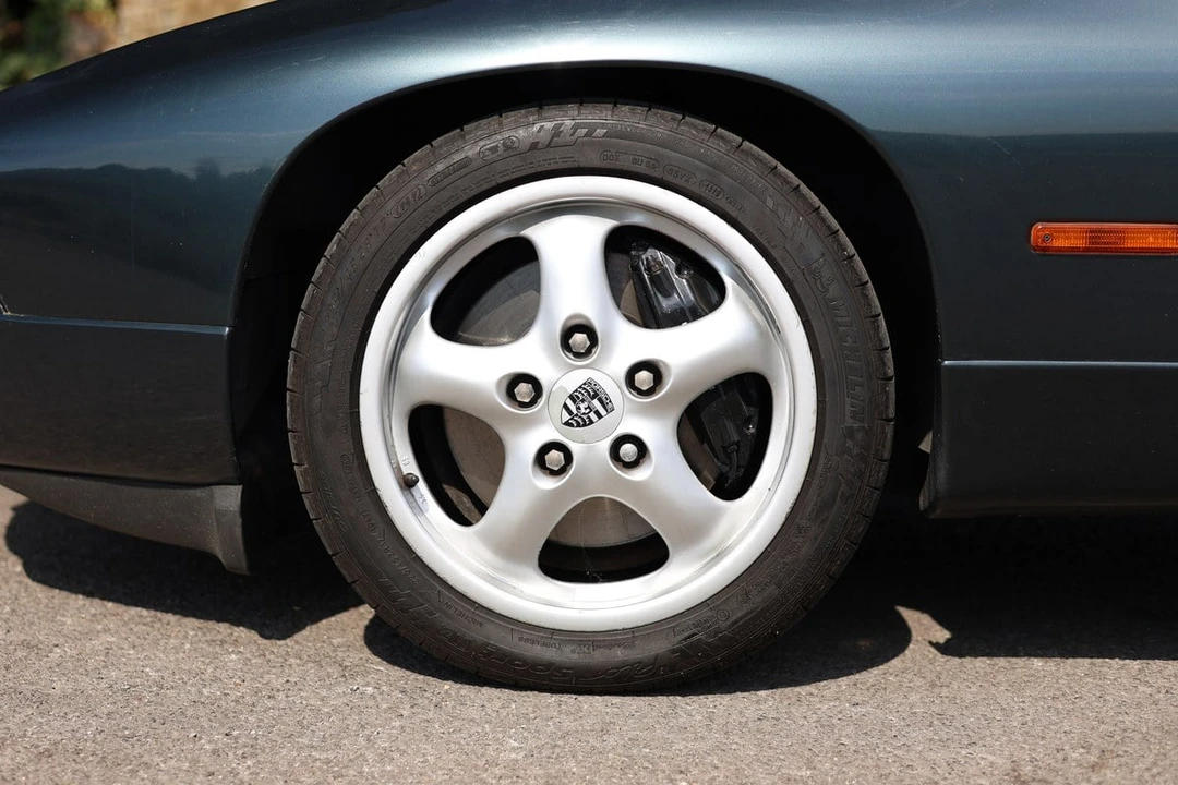 1993 Porsche 928 GTS - Image 17 of 30