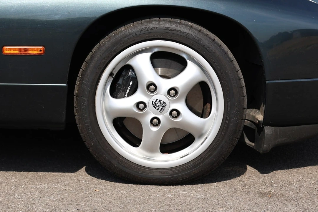 1993 Porsche 928 GTS - Image 19 of 30