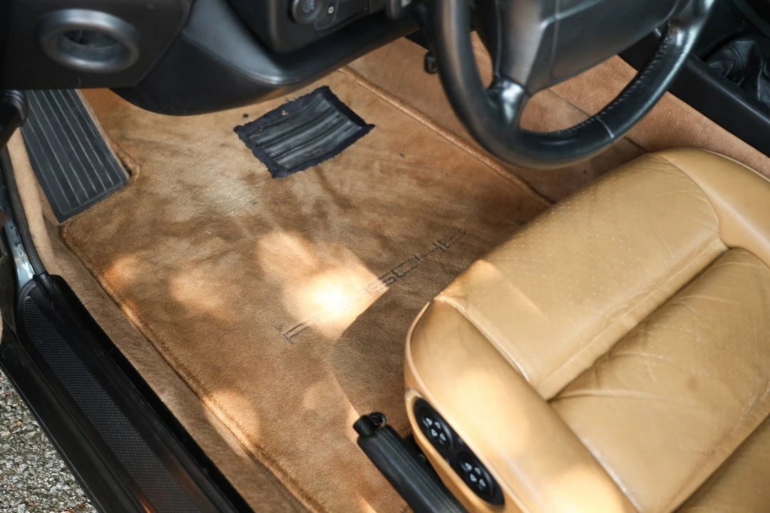 1993 Porsche 928 GTS - Image 25 of 30