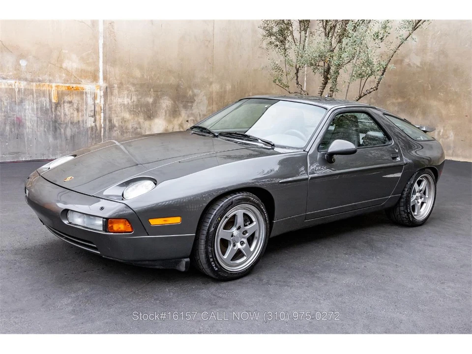 1993 Porsche 928 GTS - Image 8 of 31