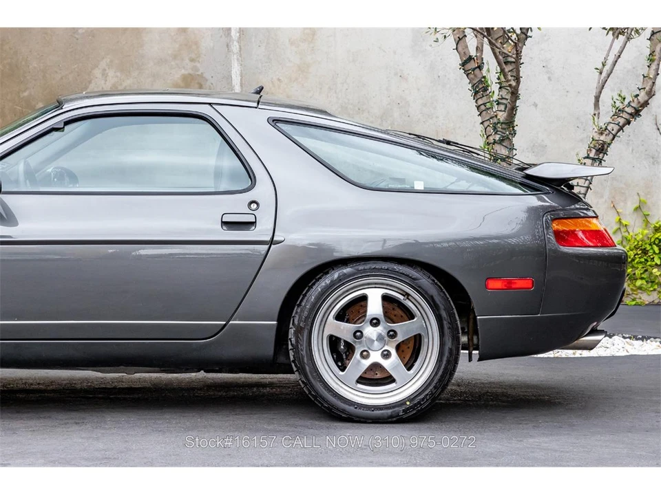 1993 Porsche 928 GTS - Image 13 of 31