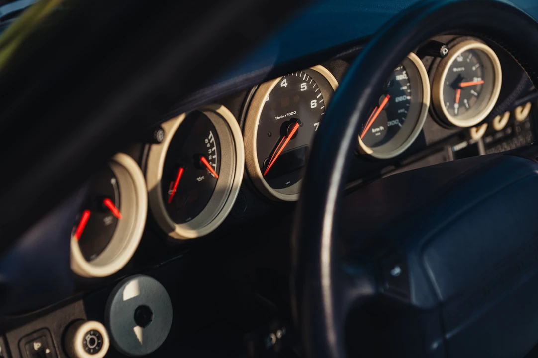 1993 Porsche 964 Carrera - Image 26 of 31