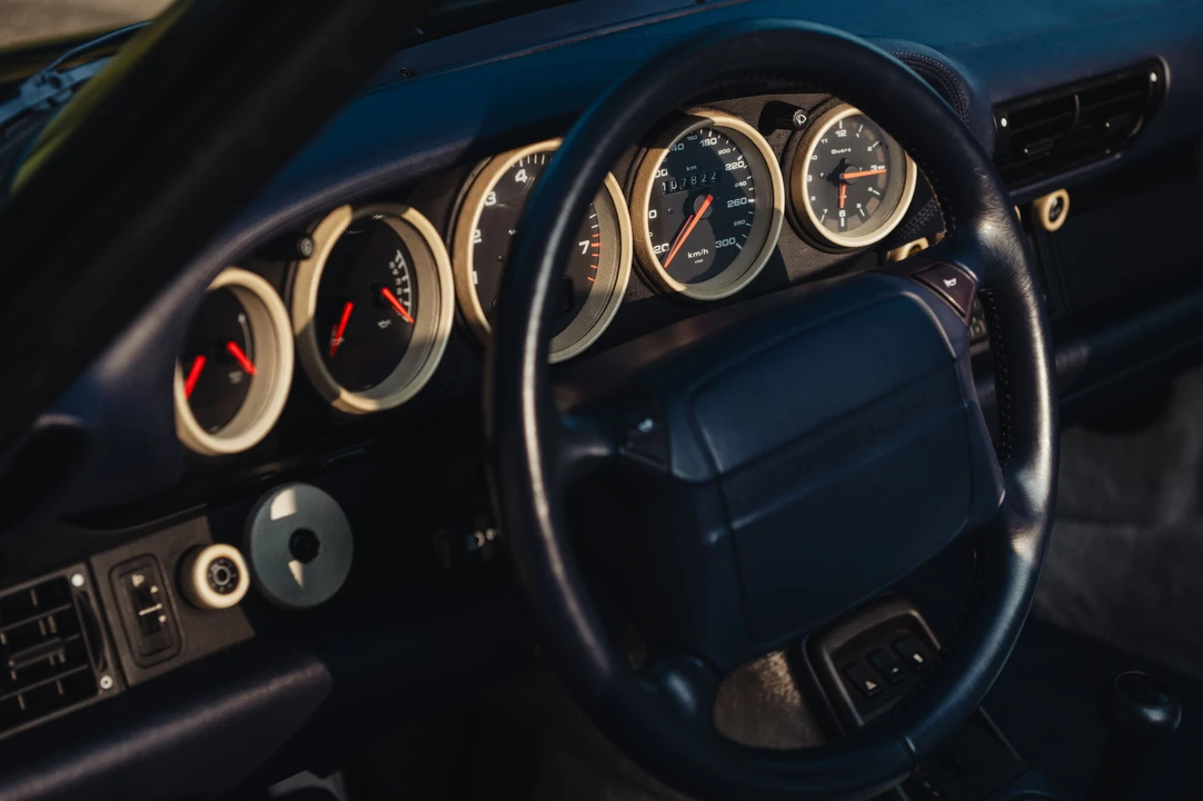 1993 Porsche 964 Carrera - Image 25 of 31