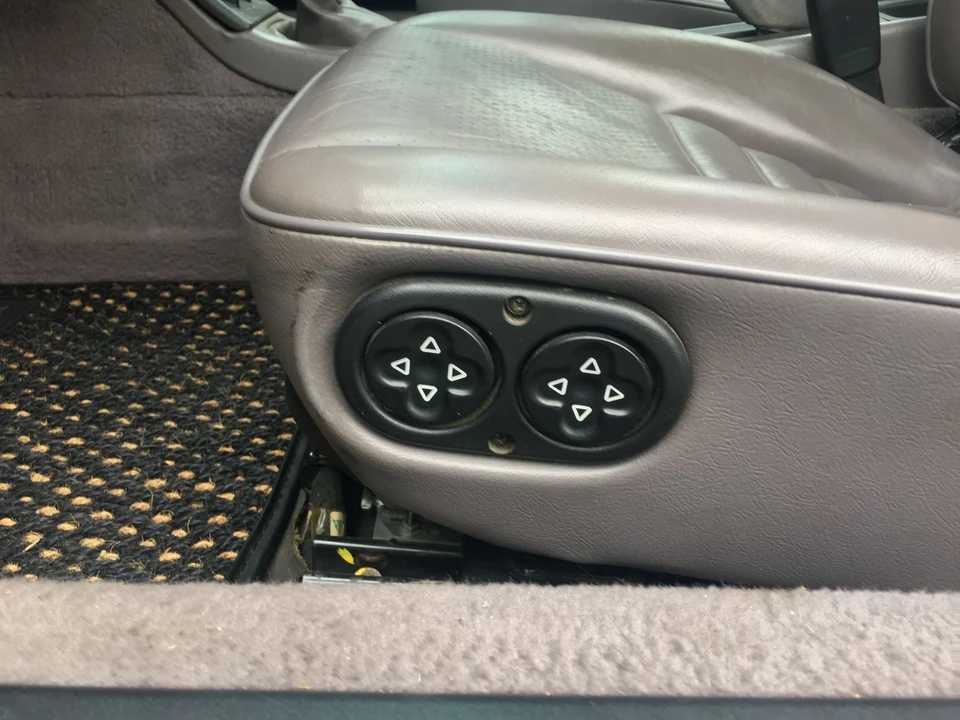 1993 Porsche 964 Carrera 4 - Image 11 of 23