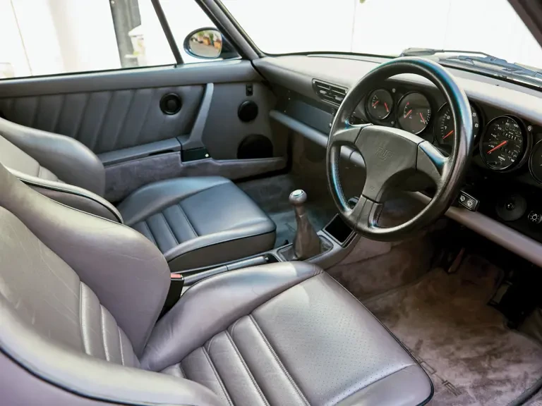 1993 Porsche 911 - Image 4 of 31
