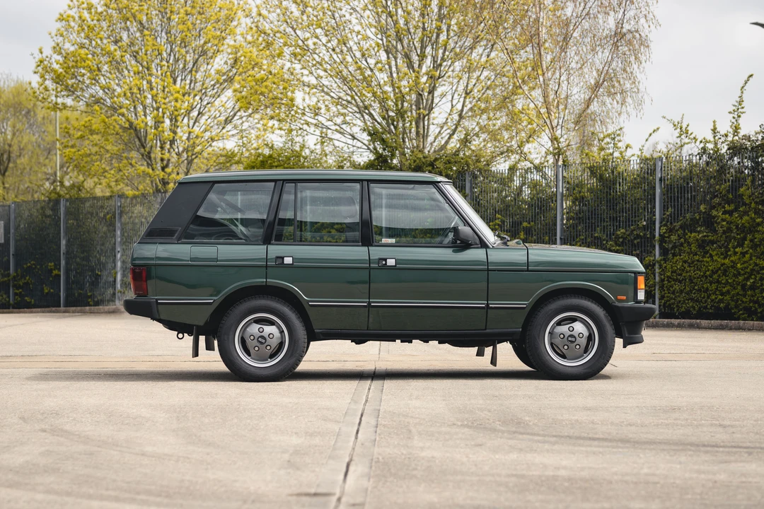 1993 Land Rover Range Rover Classic - Image 9 of 31