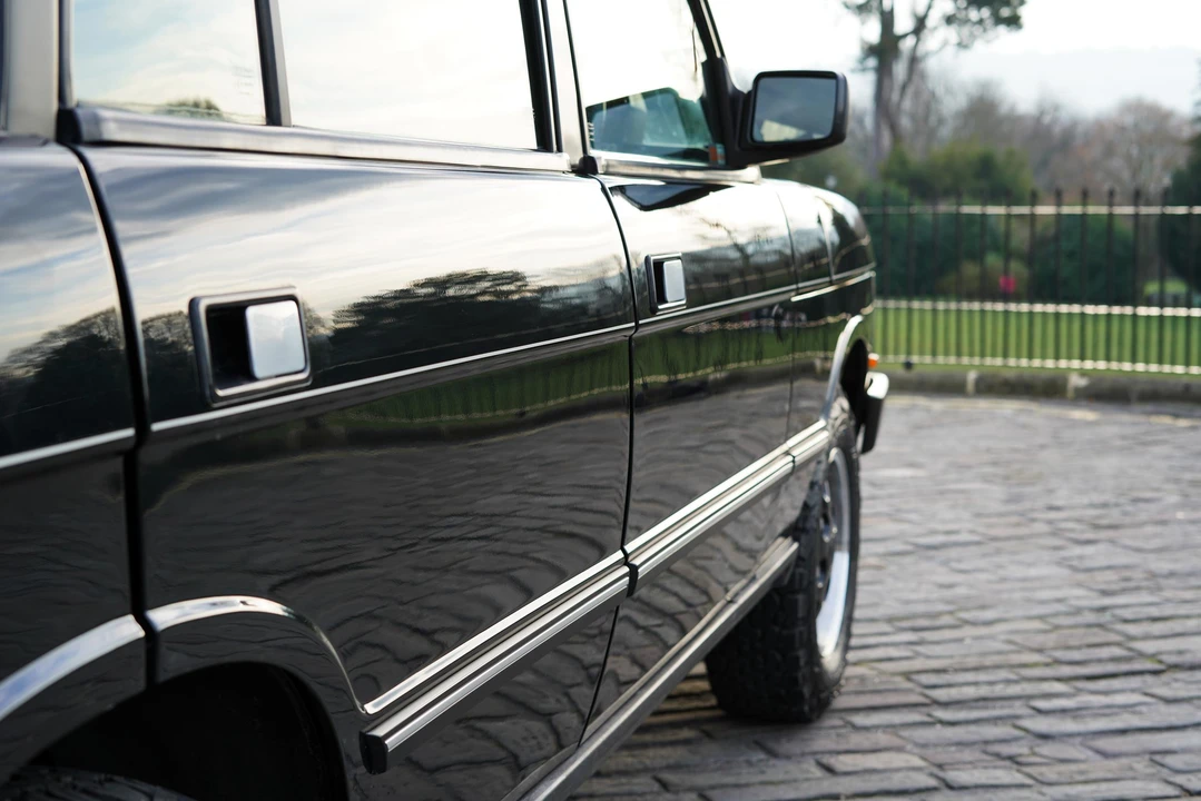 1993 Land Rover Range Rover Classic - Image 14 of 31