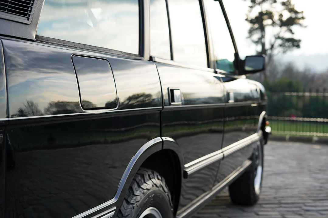 1993 Land Rover Range Rover Classic - Image 13 of 31
