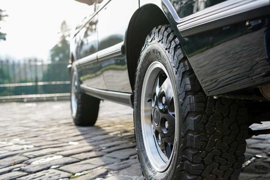 1993 Land Rover Range Rover Classic - Image 17 of 31