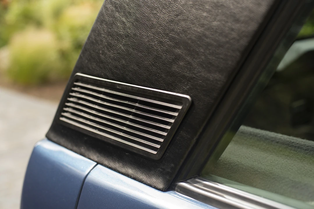 1993 Land Rover Range Rover Classic - Image 31 of 31