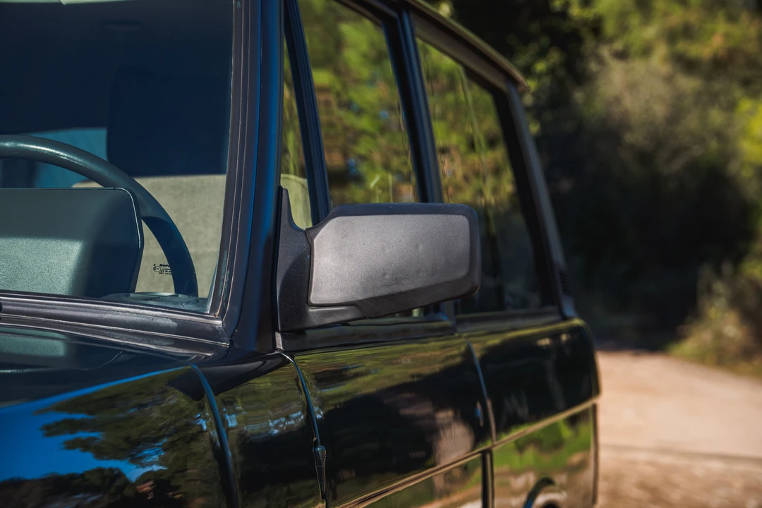 1993 Land Rover Range Rover Classic - Image 16 of 31