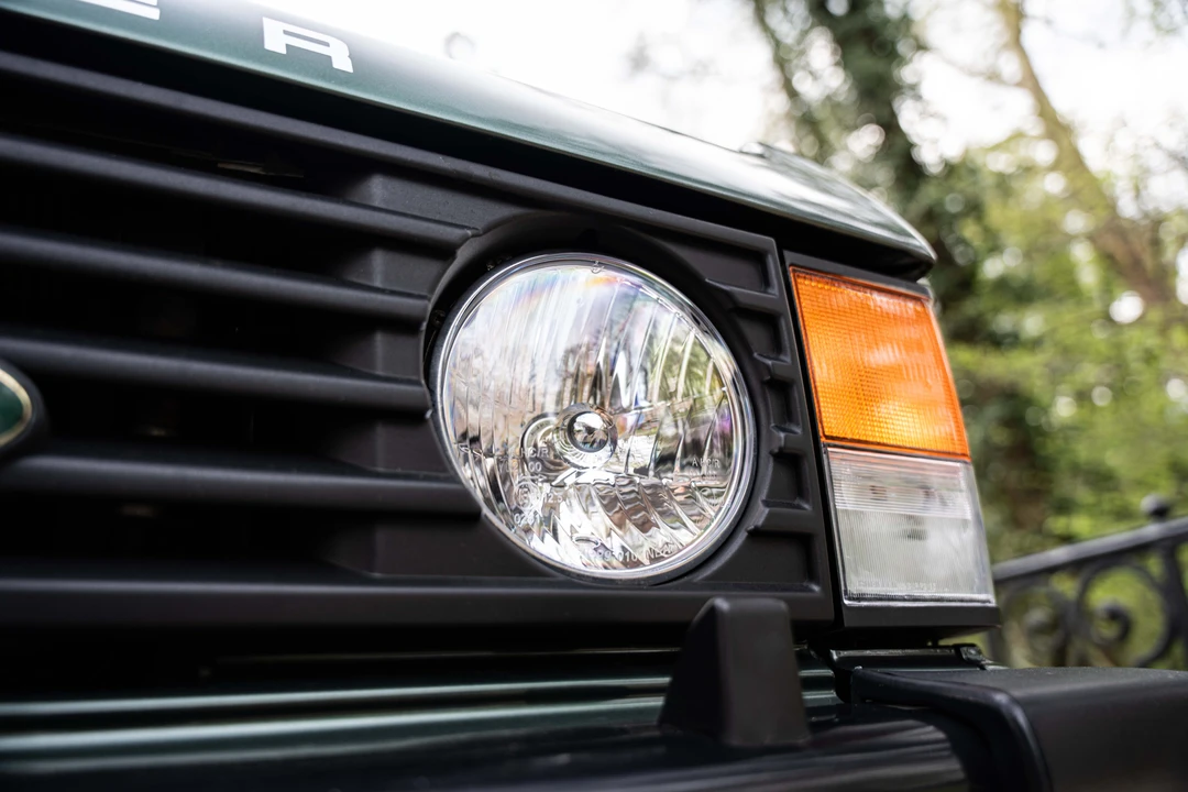 1993 Land Rover Range Rover Classic - Image 9 of 31