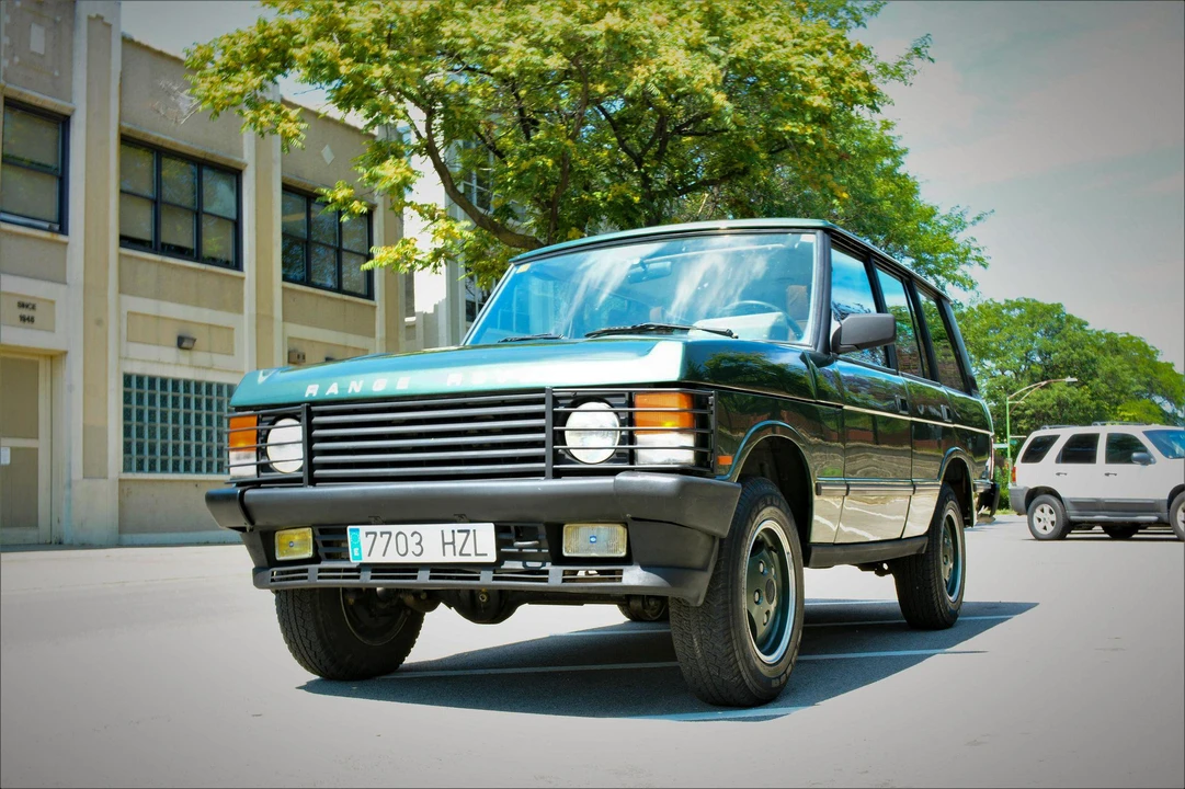 1993 Land Rover Range Rover Classic - Image 8 of 17
