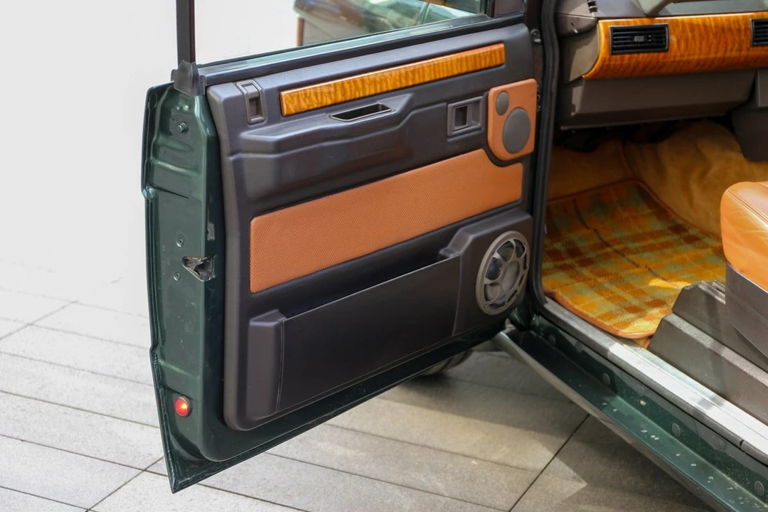 1993 Land Rover Range Rover Classic - Image 29 of 30