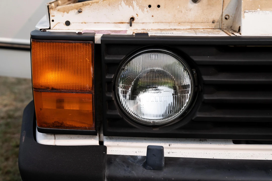 1993 Land Rover Range Rover Classic - Image 17 of 31