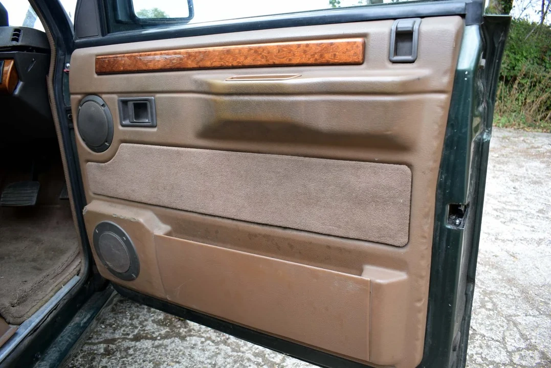 1993 Land Rover Range Rover Classic - Image 27 of 30