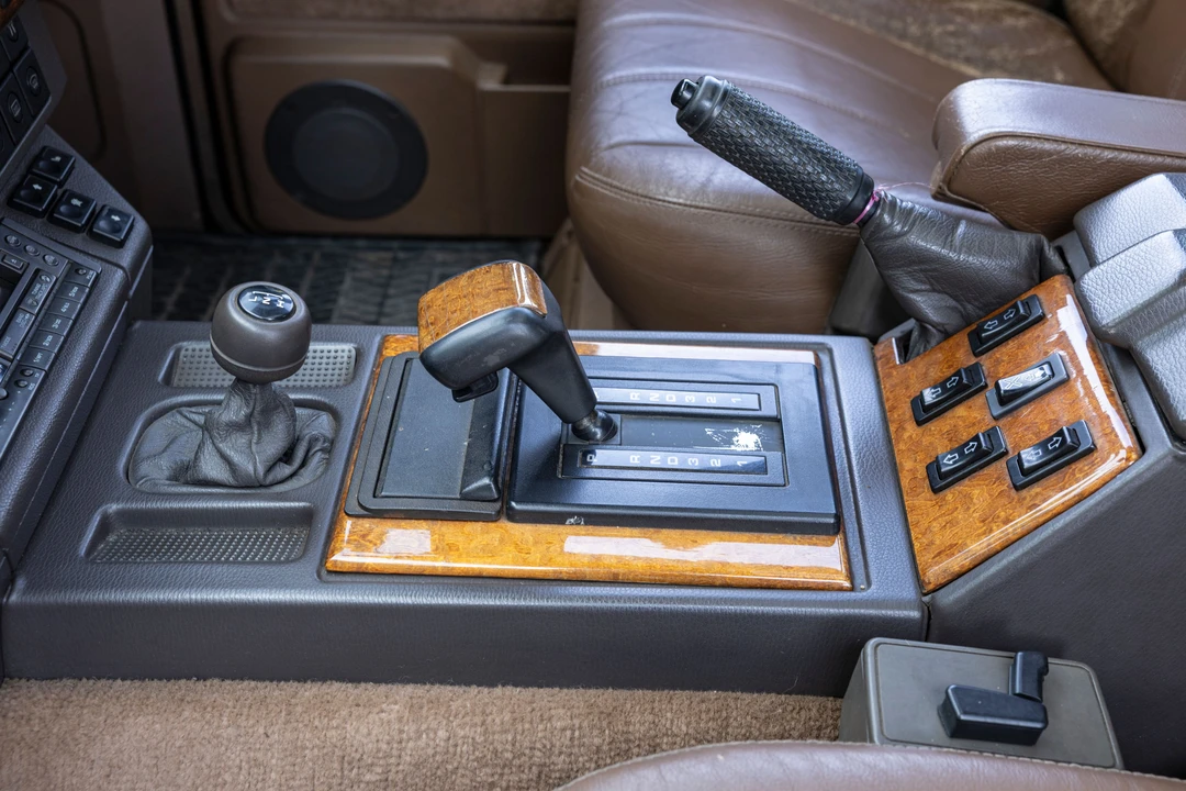 1993 Land Rover Range Rover Classic - Image 11 of 31