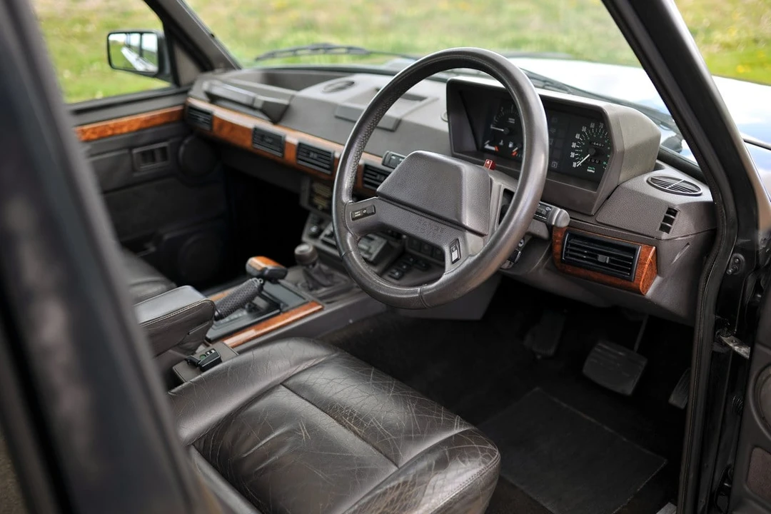 1993 Land Rover Range Rover Classic - Image 13 of 30